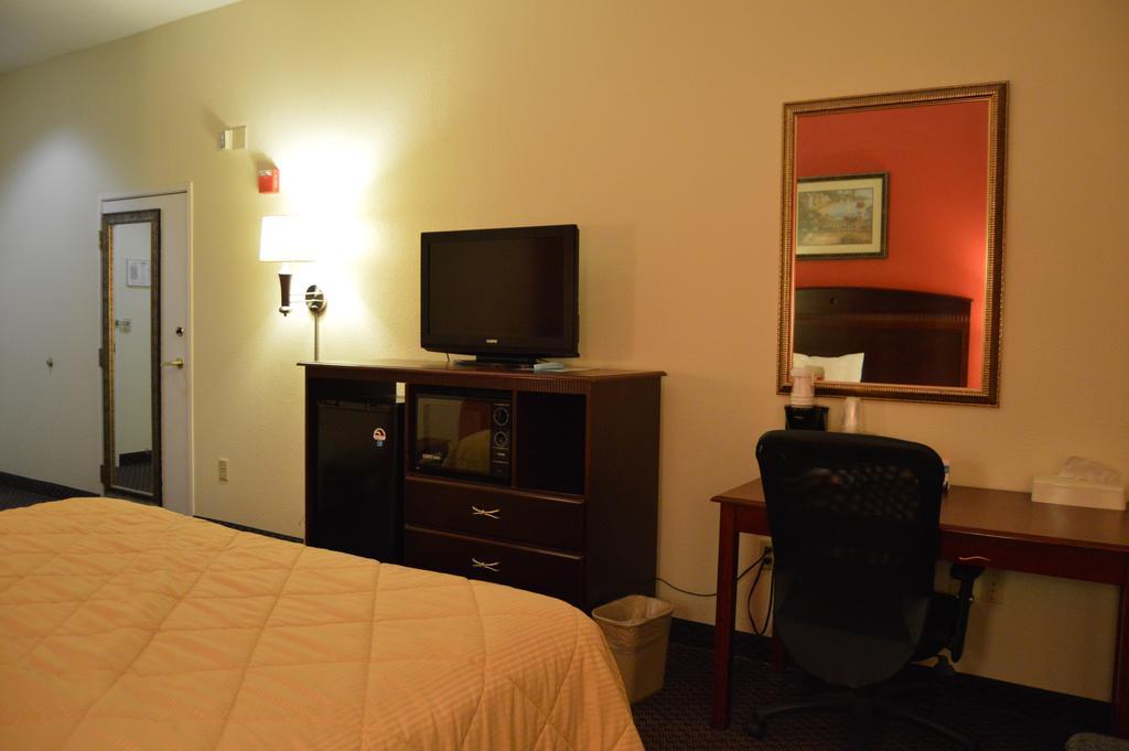 Executive Inn Jacksonville Exterior photo